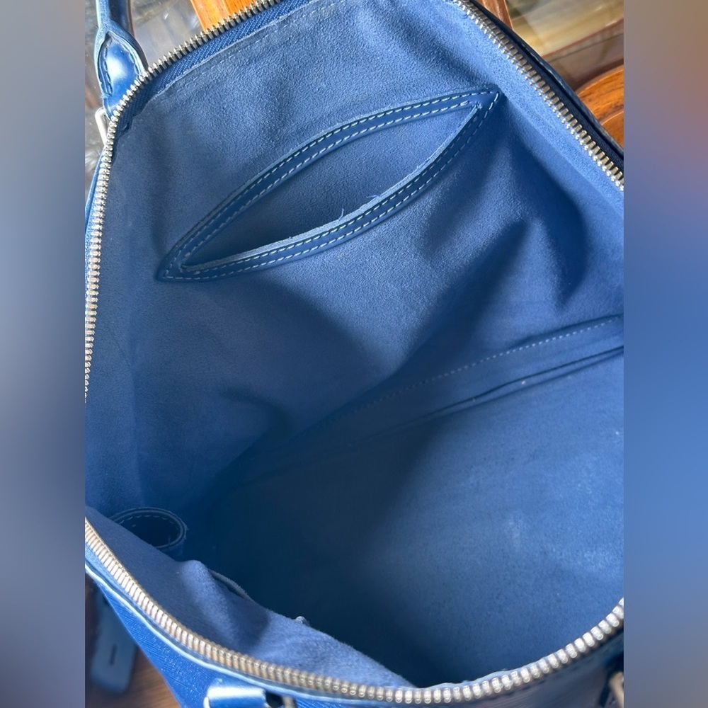 Authentic LOUIS VUITTON Epi Alma Myrtle Bag Blue - Picture 5 of 14